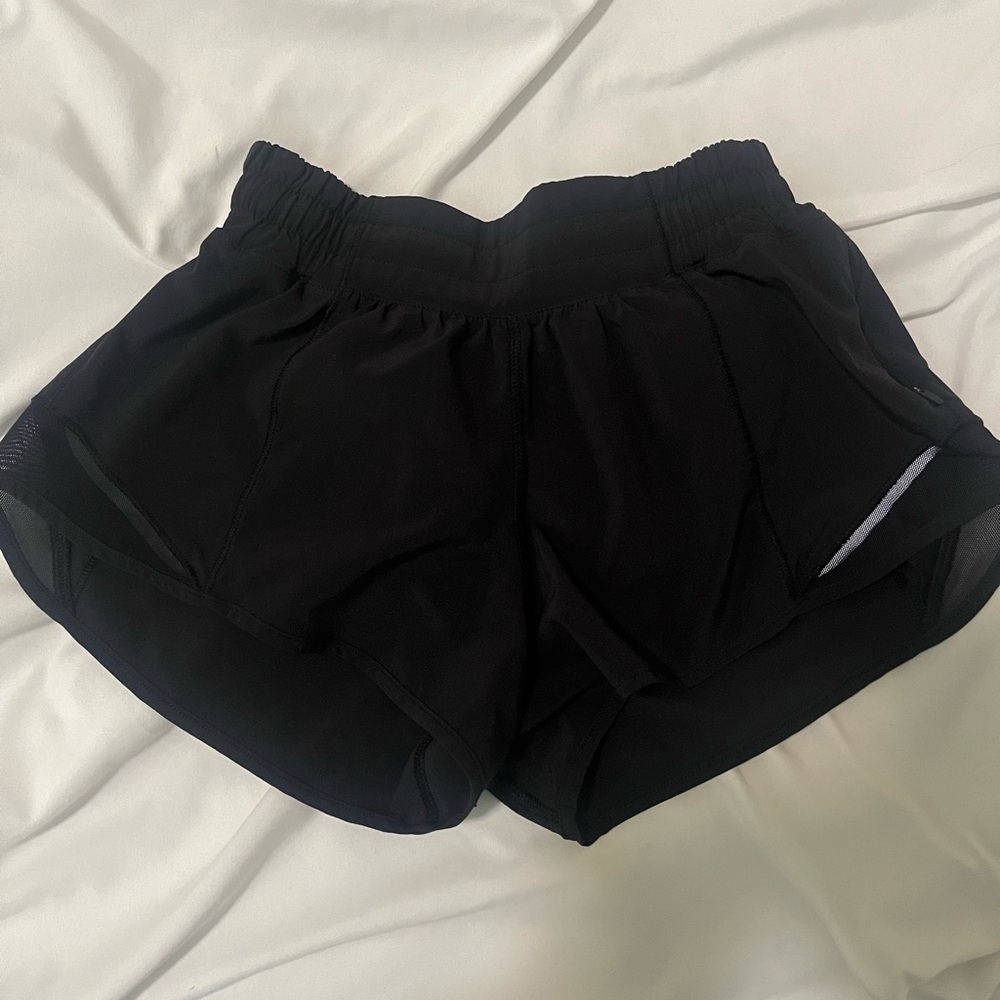 Lululemon Hotty Hot shorts 2.5 women